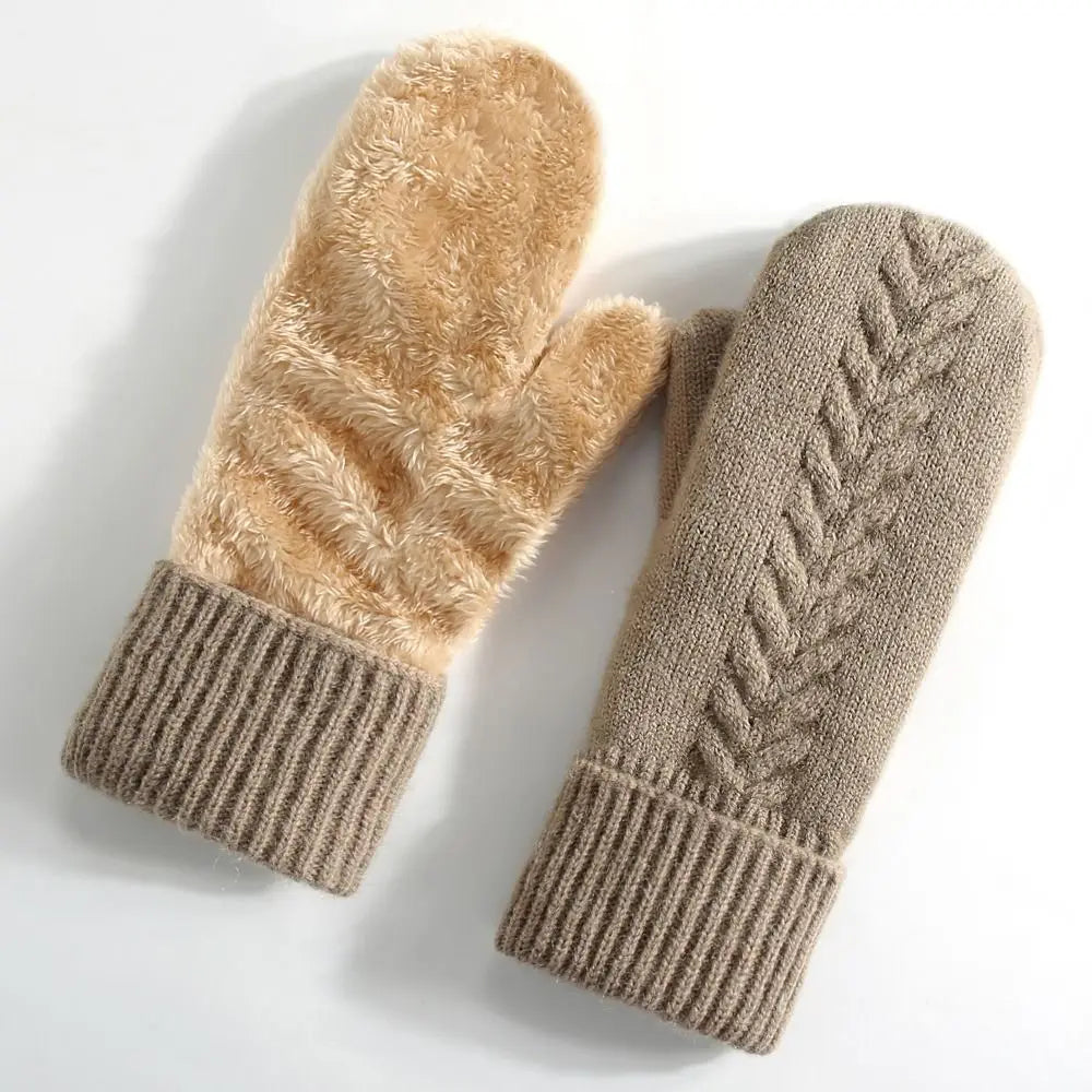 Fleece-Lined Winter Mittens – The Warmest Hands You'll Have All Season