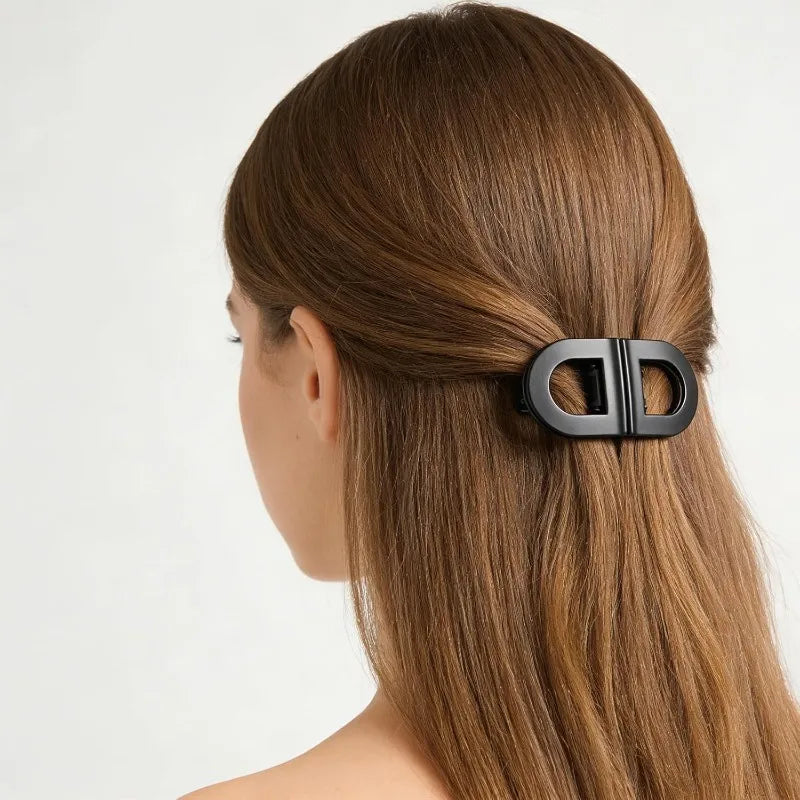 Strong-Hold Magnetic Hair Clips – Style That Actually Stays Put