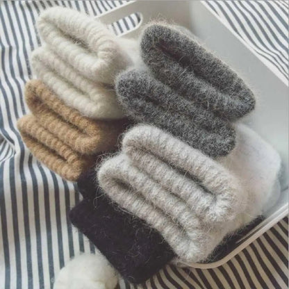 Cashmere Knit Mittens for Women – Luxuriously Warm