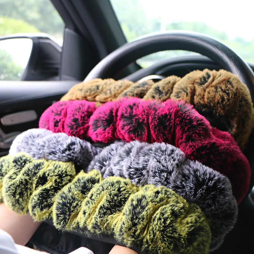 Plush Winter Steering Wheel Cover – Make Every Cold Drive Comfortable