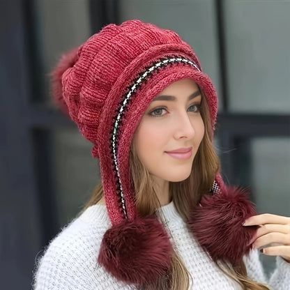Fleece-Lined Pom Pom Beanie – Winter Warmth with a Fun Finish