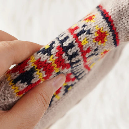 Snow Pattern Winter Floor Socks – Cosy Feet, Festive Vibes