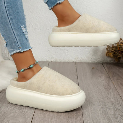Warm Plush Indoor Winter Slippers for Women – Cozy Luxury Underfoot