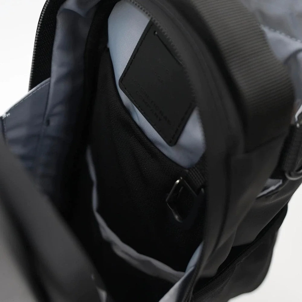 Magnetic Water Bottle Carrier Bag – Hands-Free Hydration on Every Workout