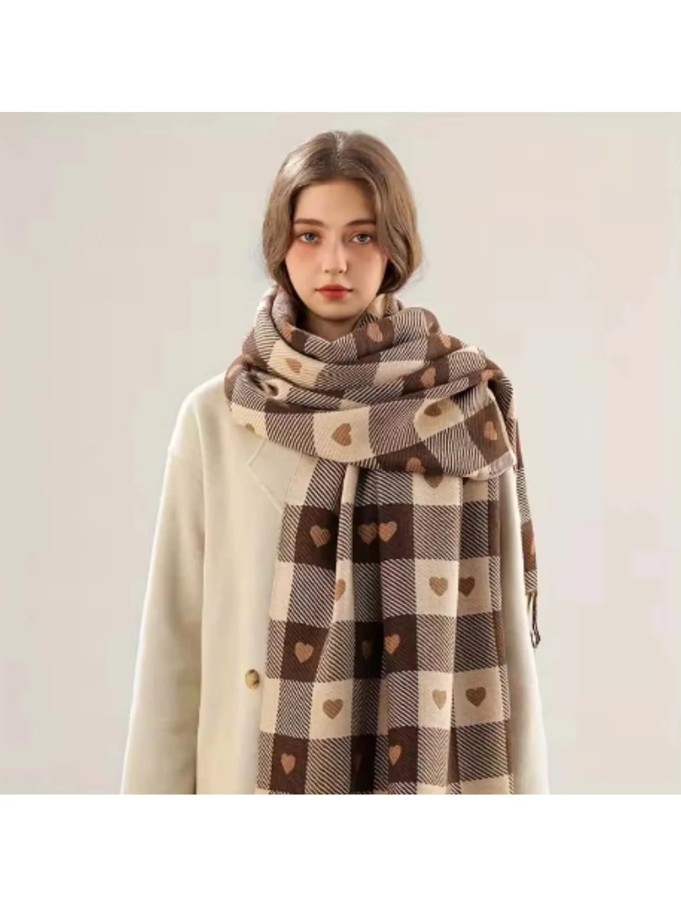 Checkered Winter Scarf Shawl – Classic Pattern, Effortless Style
