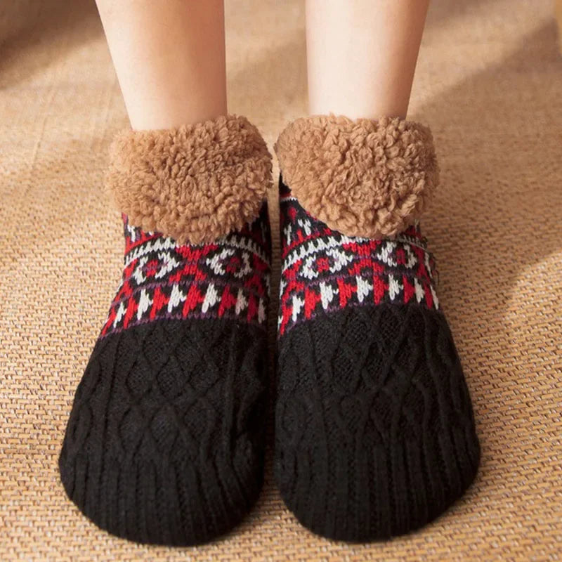 Snow Pattern Winter Floor Socks – Cosy Feet, Festive Vibes