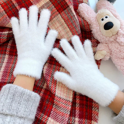 Soft Plush Winter Gloves for Women – Everyday Cozy Essential