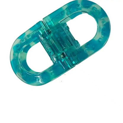 Strong-Hold Magnetic Hair Clips – Style That Actually Stays Put