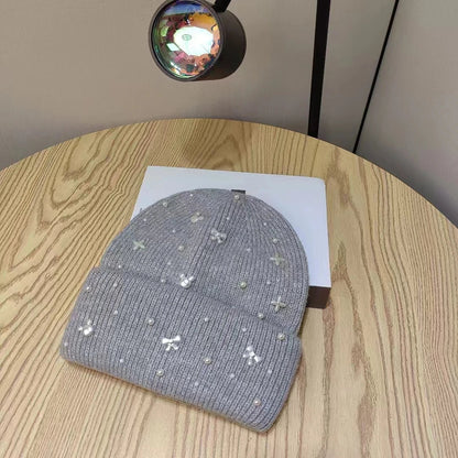 Pearl Accent Knit Beanie – Warm Hat With a Touch of Elegance