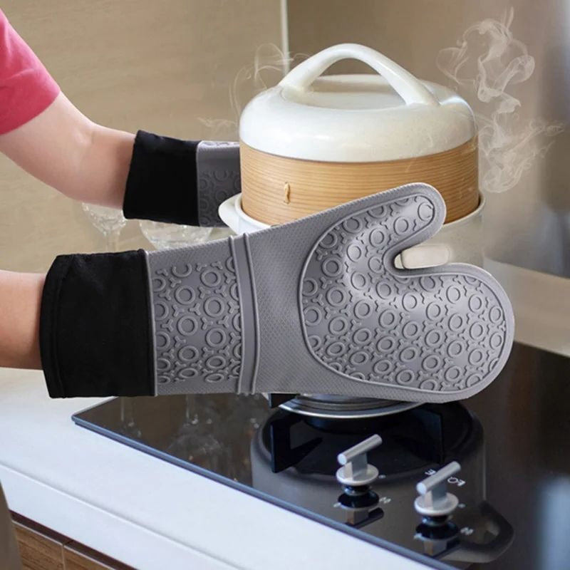 Heat-Resistant Oven Gloves – Grip Hot Pans with Confidence