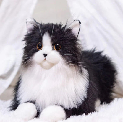 Lifelike Plush Cat – The Companion That Never Needs Feeding