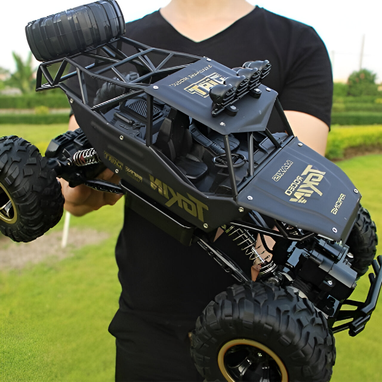 4x4 Monster Truck RC Crawler – Hours of Indoor & Outdoor Destruction